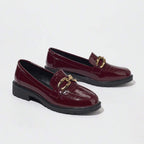 mocassins pour femmes enrobés d’un élégant bordeaux