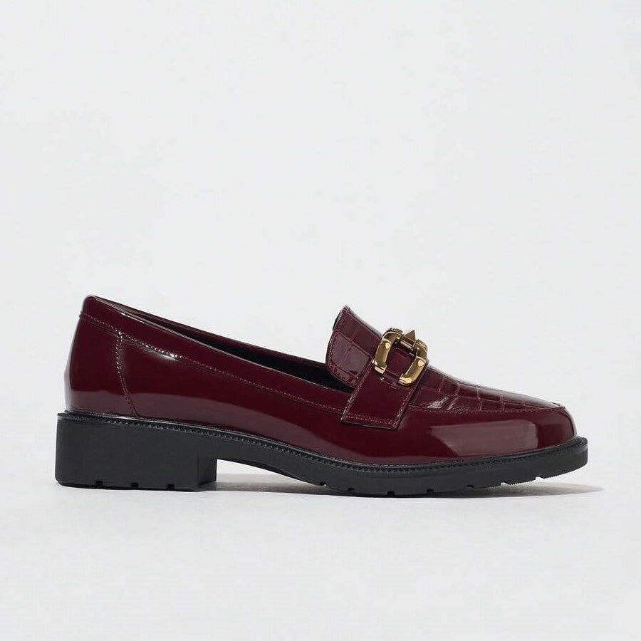 mocassins pour femmes enrobés d’un élégant bordeaux