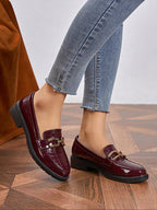 mocassins pour femmes enrobés d’un élégant bordeaux